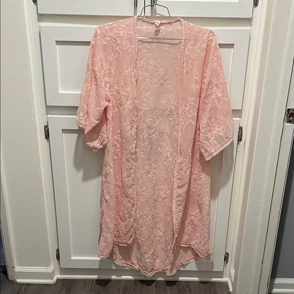 Elegant Pink Lace Kimono Robe